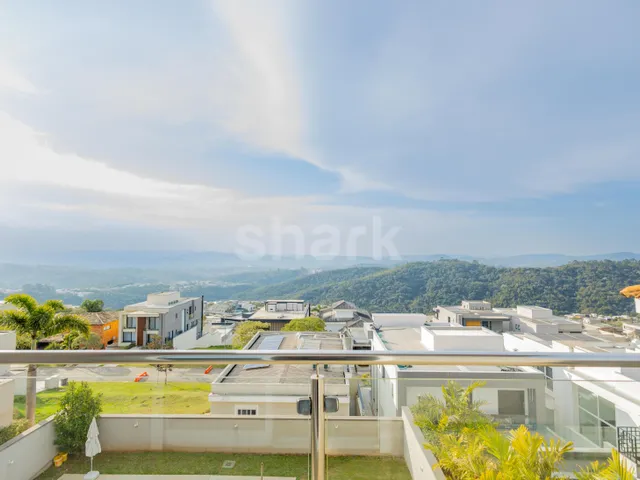 Casa com 490m² 3 quartos e 4 banheiros, à venda, no bairro Alphaville em Santana de Parnaíba