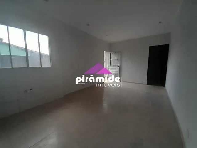 Casa com 150m² 2 quartos e 1 banheiro, à venda, no bairro Balneário Recanto do Sol em Caraguatatuba