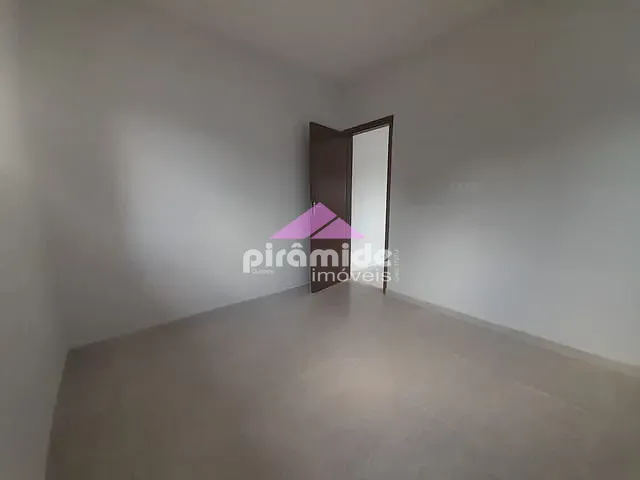 Casa com 150m² 2 quartos e 1 banheiro, à venda, no bairro Balneário Recanto do Sol em Caraguatatuba