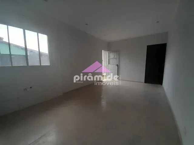 Casa com 150m² 2 quartos e 1 banheiro, à venda, no bairro Balneário Recanto do Sol em Caraguatatuba