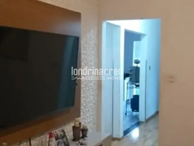Casa com 265m² 3 quartos e 2 banheiros, à venda, no bairro Vila Larsen 1 em Londrina