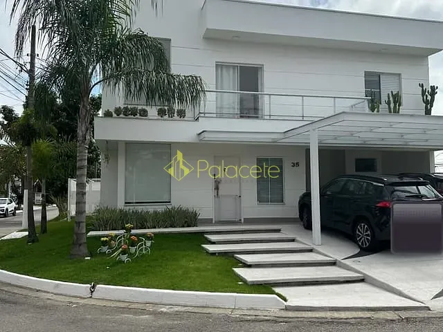 Casa 3 quartos e 4 banheiros, à venda, no bairro Tremembe em Tremembé