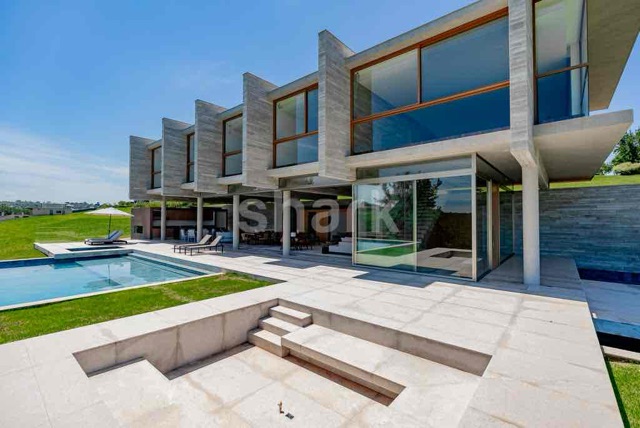 Casa com 3333m² 6 quartos e 7 banheiros, à venda ou para alugar, no bairro Condomínio Quinta da Baroneza II em Bragança Paulista