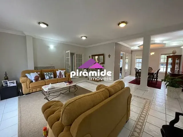 Casa com 492m² 4 quartos e 3 banheiros, à venda, no bairro Urbanova em São José dos Campos