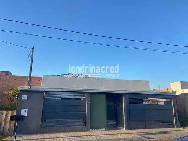 Casa 4 quartos e 3 banheiros, à venda, no bairro Jardim Paraná em Arapongas