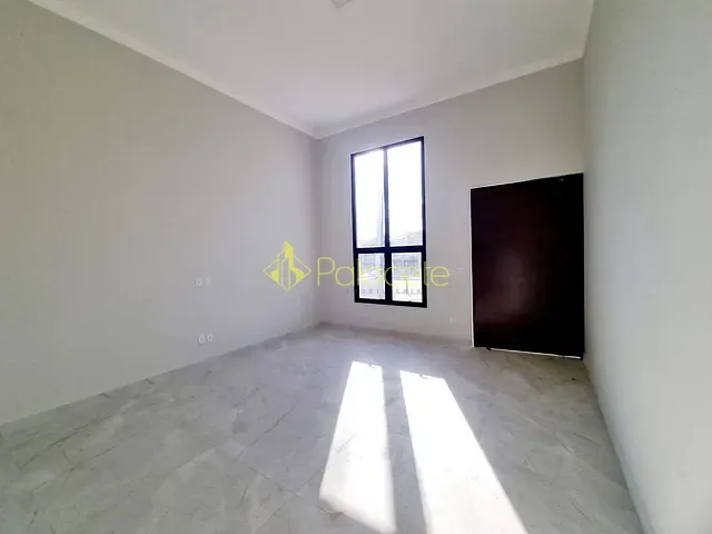 Casa com 420m² 3 quartos e 1 banheiro, à venda, no bairro Parque das Nações em Pindamonhangaba