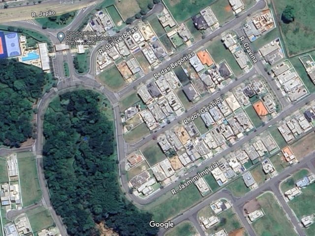 Casa com 572m² 3 quartos e 1 banheiro, à venda, no bairro Nossa Senhora do Perpétuo Socorro em Pindamonhangaba