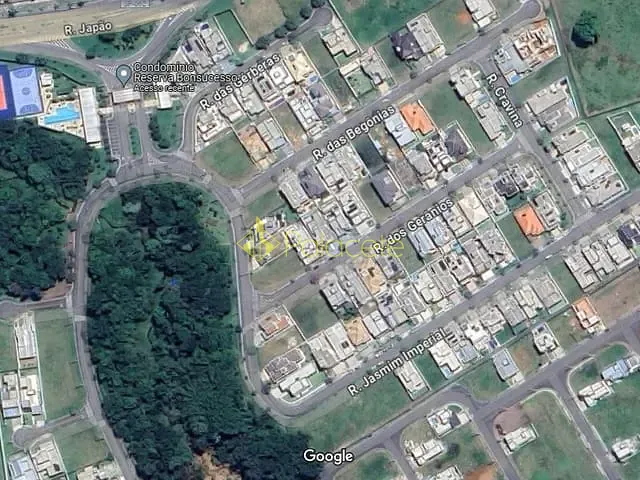 Casa com 572m² 3 quartos e 1 banheiro, à venda, no bairro Nossa Senhora do Perpétuo Socorro em Pindamonhangaba