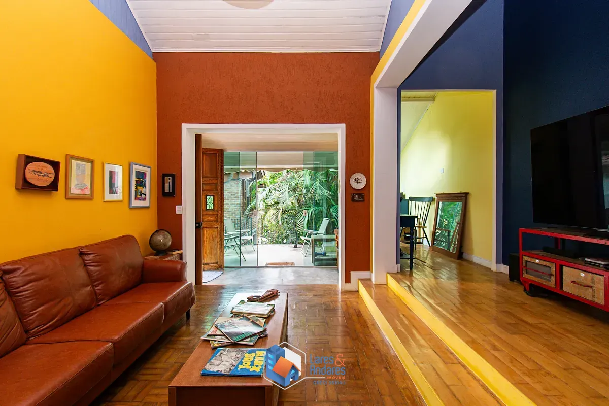 Casa, 3 quartos, 222 m² - Foto 2