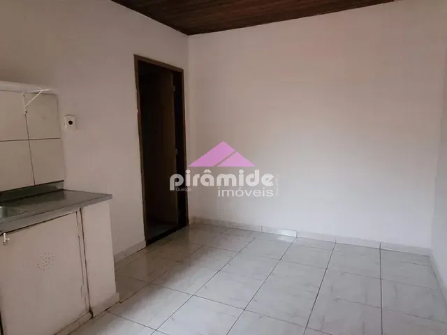Casa com 48m² 1 quarto e 1 banheiro, para alugar, no bairro Jardim Maringá em São José dos Campos