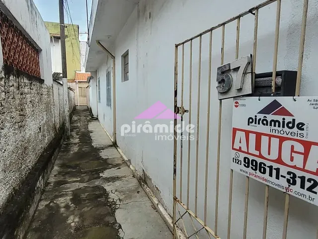 Casa com 48m² 1 quarto e 1 banheiro, para alugar, no bairro Jardim Maringá em São José dos Campos