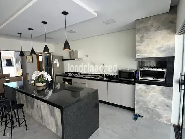 Casa com 312m² 3 quartos e 3 banheiros, à venda, no bairro Condomínio Santa Regina em Londrina
