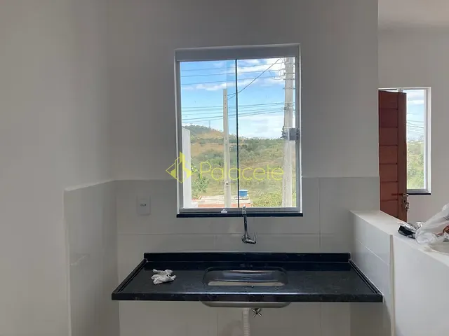 Casa com 125m² 2 quartos e 2 banheiros, à venda, no bairro Jardim Marlene Miranda em Taubaté