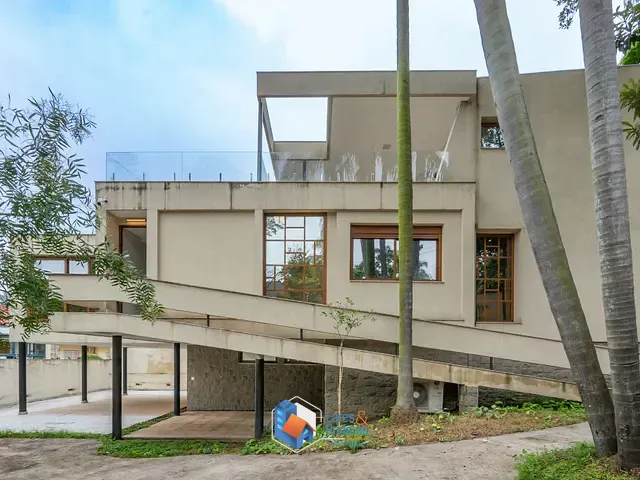 Casa com 542m² 4 quartos e 4 banheiros, à venda, no bairro Pacaembu em São Paulo