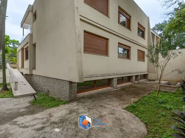 Casa com 542m² 4 quartos e 4 banheiros, à venda, no bairro Pacaembu em São Paulo