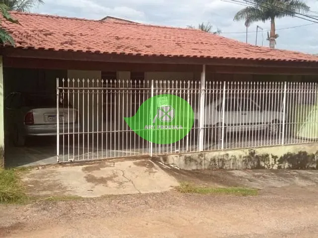 Casa com 300m² 3 quartos e 1 banheiro, à venda, no bairro Vila Helena em Sorocaba