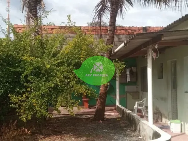 Casa com 300m² 3 quartos e 1 banheiro, à venda, no bairro Vila Helena em Sorocaba