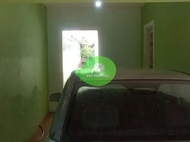 Casa com 300m² 3 quartos e 1 banheiro, à venda, no bairro Vila Helena em Sorocaba