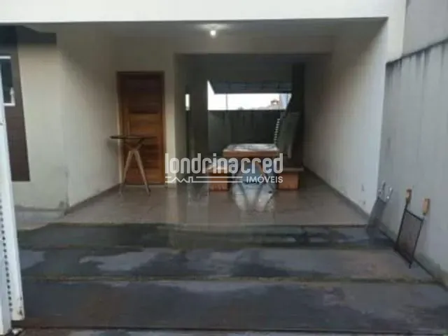 Casa com 225m² 3 quartos e 2 banheiros, à venda, no bairro Jardim Santa Mônica em Cambé