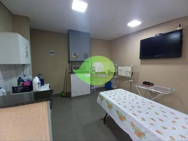 Casa com 250m² 3 quartos e 3 banheiros, à venda, no bairro Jardim Abaete em Sorocaba