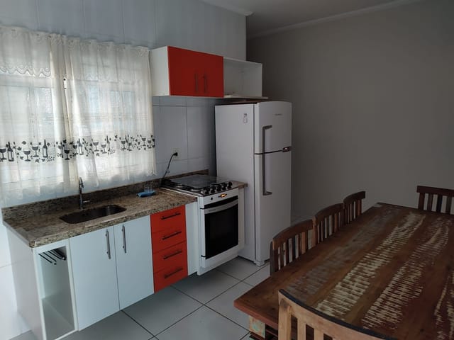 Casa com 125m² 2 quartos e 1 banheiro, à venda, no bairro Residencial Mombaça I em Pindamonhangaba