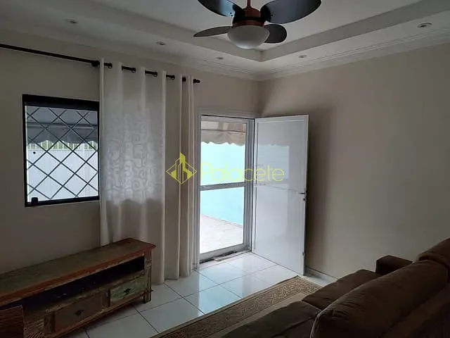 Casa com 125m² 2 quartos e 1 banheiro, à venda, no bairro Residencial Mombaça I em Pindamonhangaba