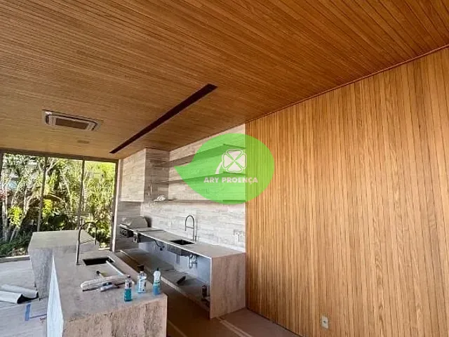 Casa com 640m² 4 quartos e 6 banheiros, à venda, no bairro Alphaville em Votorantim