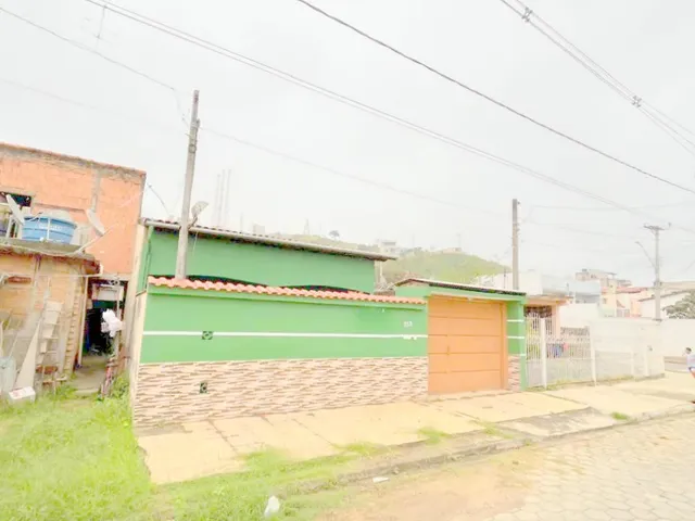 Casa com 250m² 3 quartos e 2 banheiros, à venda, no bairro Parque Residencial Itaguassu em Aparecida