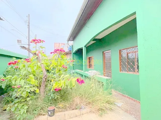 Casa com 250m² 3 quartos e 2 banheiros, à venda, no bairro Parque Residencial Itaguassu em Aparecida