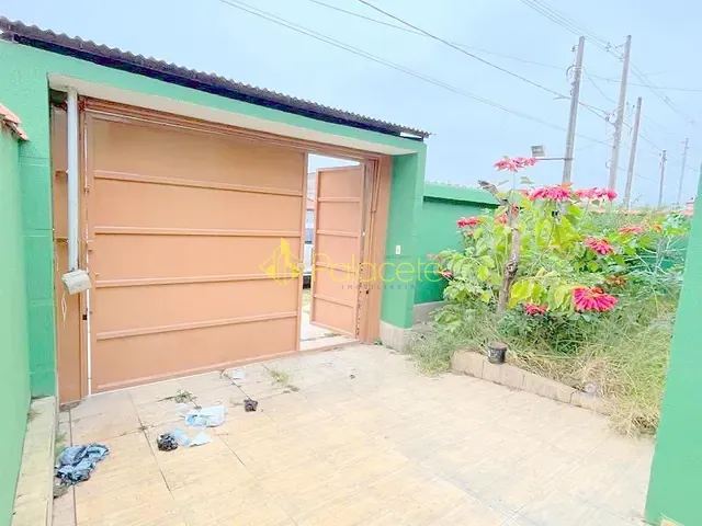 Casa com 250m² 3 quartos e 2 banheiros, à venda, no bairro Parque Residencial Itaguassu em Aparecida