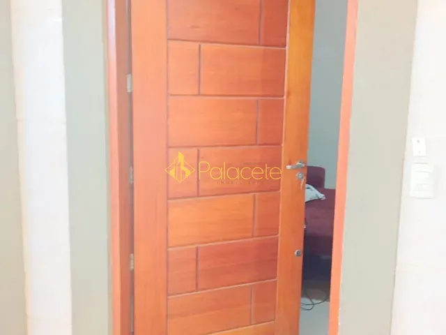 Casa com 680m² 2 quartos e 3 banheiros, à venda, no bairro Santa Terezinha em Aparecida
