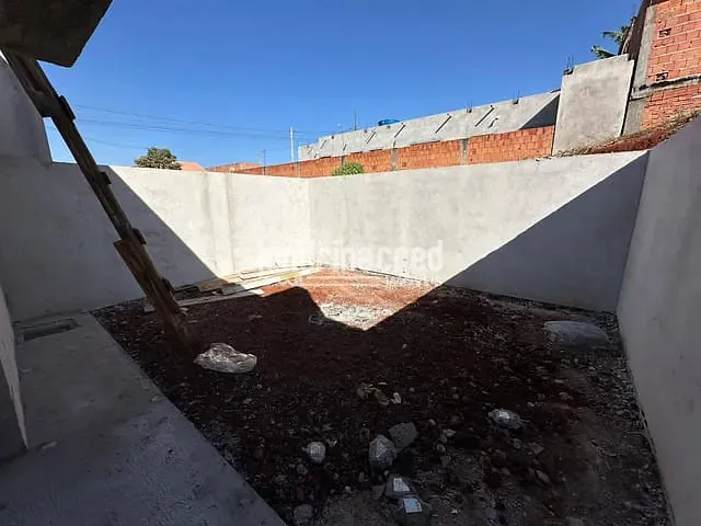 Casa com 126m² 2 quartos e 2 banheiros, à venda, no bairro Jardim Vitória em Cambé