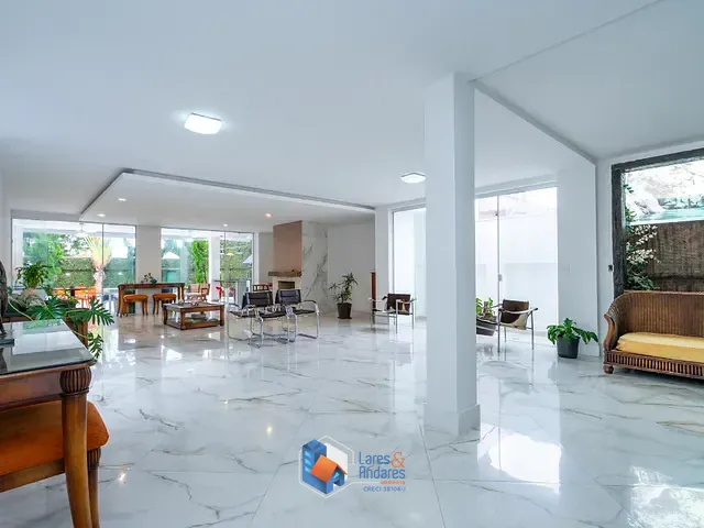 Casa com 400m² 7 quartos e 9 banheiros, à venda, no bairro Jardim Leonor em São Paulo