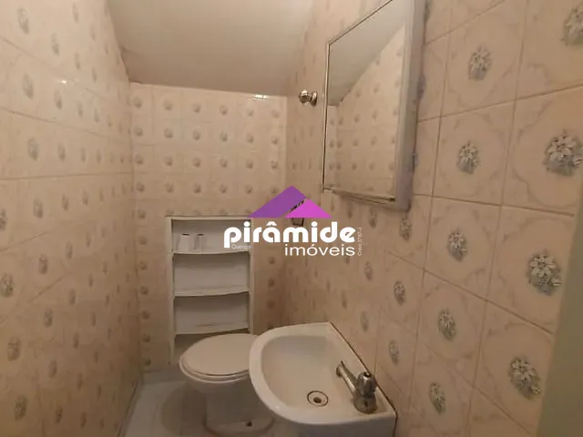 Casa com 214m² 3 quartos e 1 banheiro, à venda, no bairro Centro em São José dos Campos