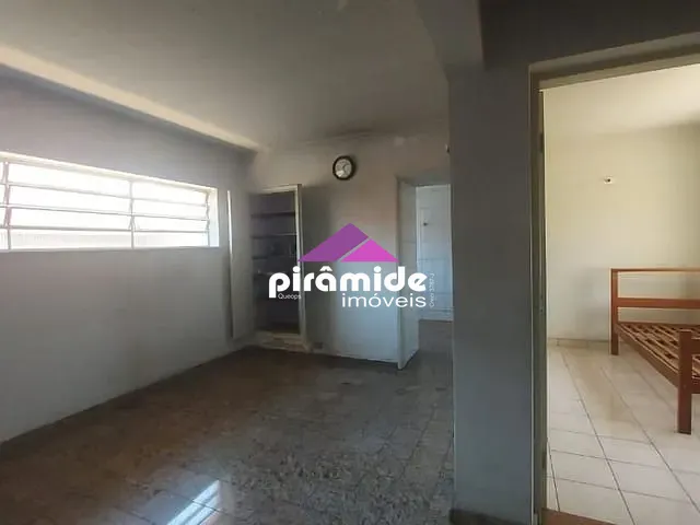Casa com 214m² 3 quartos e 1 banheiro, à venda, no bairro Centro em São José dos Campos
