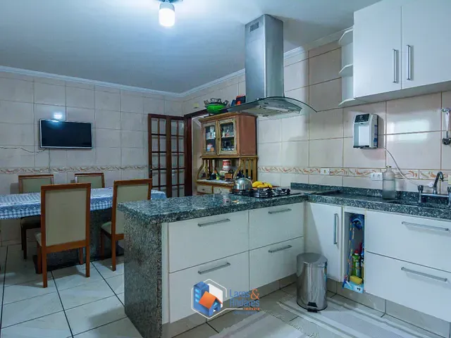 Casa com 600m² 4 quartos e 5 banheiros, à venda, no bairro Rio Pequeno em São Paulo