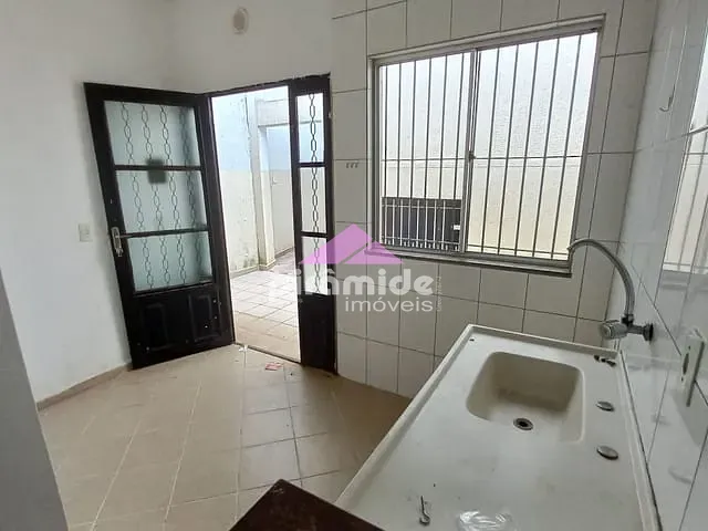 Casa com 60m² 1 quarto e 1 banheiro, para alugar, no bairro Jardim Santa Júlia em São José dos Campos