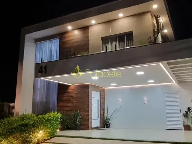Casa com 315m² 4 quartos e 4 banheiros, à venda, no bairro Loteamento Residencial Fazenda Casa Grande em Taubaté