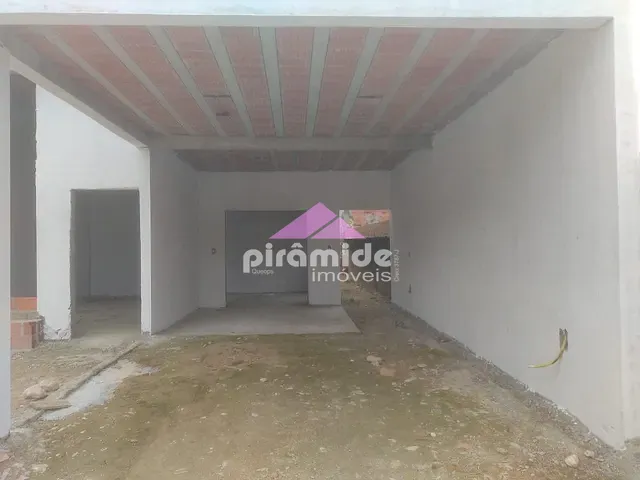 Casa com 250m² 3 quartos e 2 banheiros, à venda, no bairro Jardim do Sol em Caraguatatuba