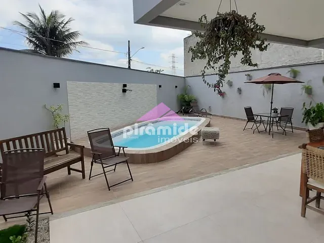 Casa com 381m² 3 quartos e 3 banheiros, à venda, no bairro Poiares em Caraguatatuba