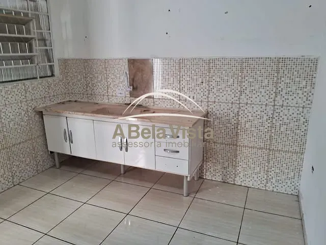 Casa com 70m² 1 quarto e 1 banheiro, para alugar, no bairro Vila Osasco em Osasco