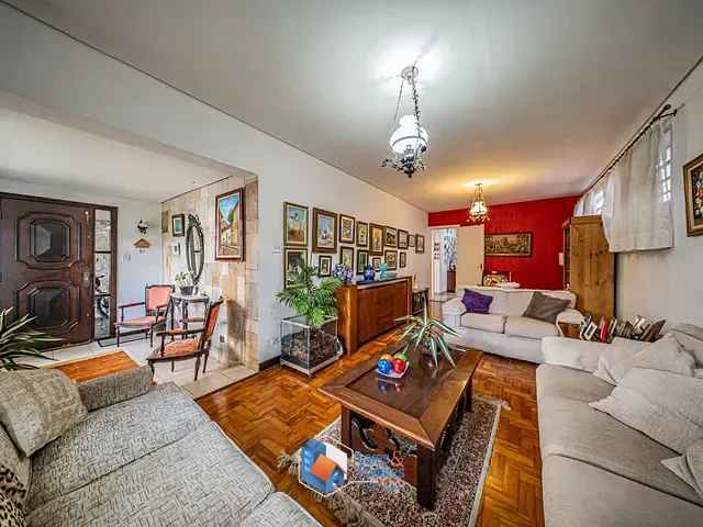 Casa com 270m² 6 quartos e 4 banheiros, à venda, no bairro Cidade Monções em São Paulo