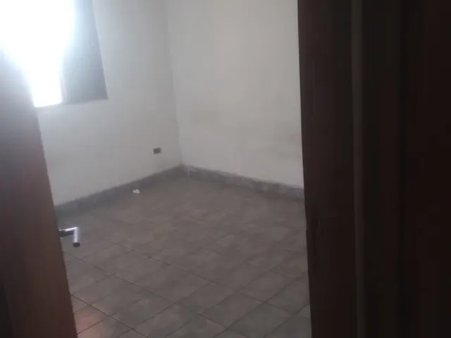 Casa 2 quartos e 1 banheiro, à venda, no bairro Estiva em Taubaté