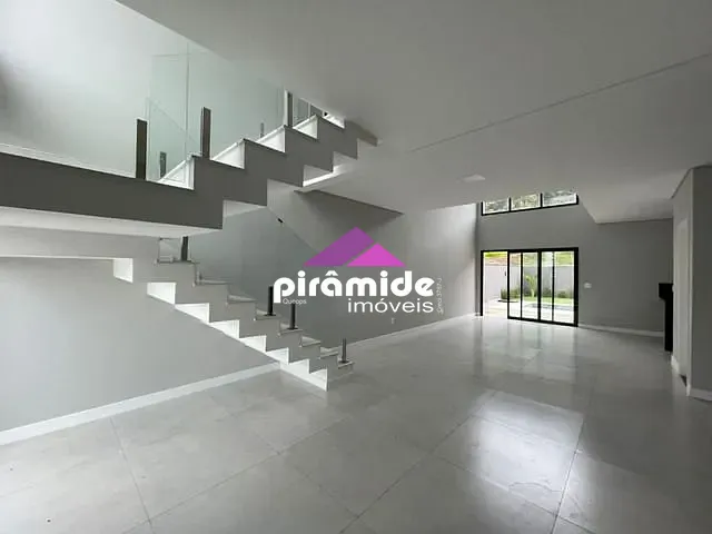 Casa com 360m² 3 quartos e 5 banheiros, à venda, no bairro Floresta em São José dos Campos