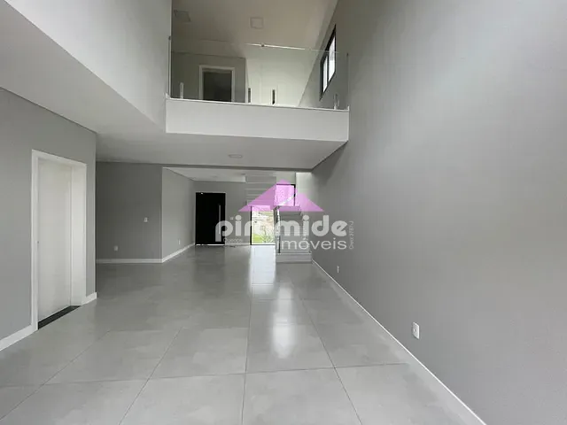 Casa com 360m² 3 quartos e 5 banheiros, à venda, no bairro Floresta em São José dos Campos