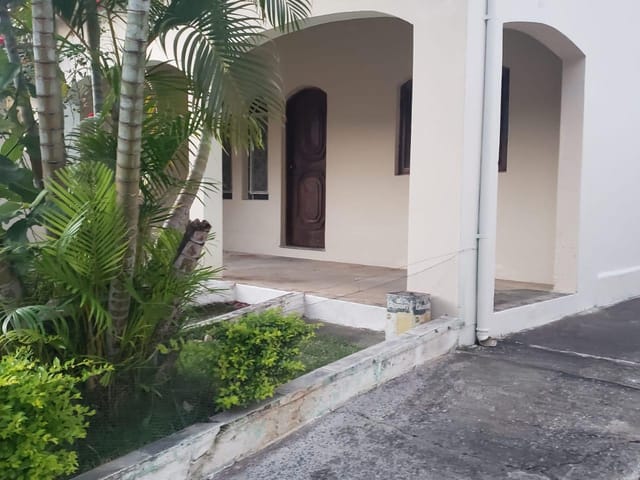 Casa 2 quartos e 1 banheiro, à venda, no bairro São Roque em Aparecida
