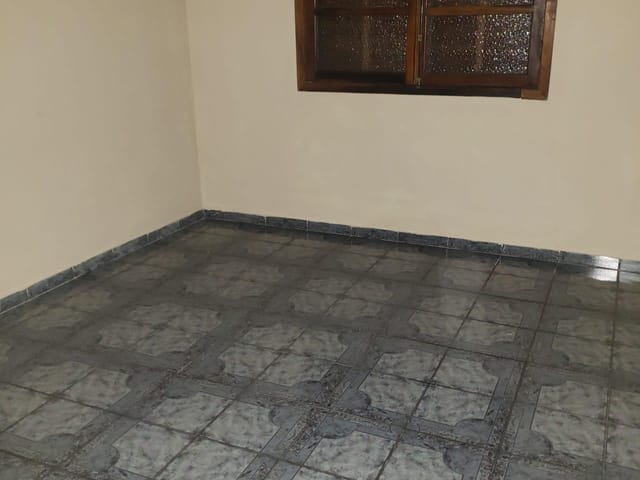 Casa 2 quartos e 1 banheiro, à venda, no bairro São Roque em Aparecida