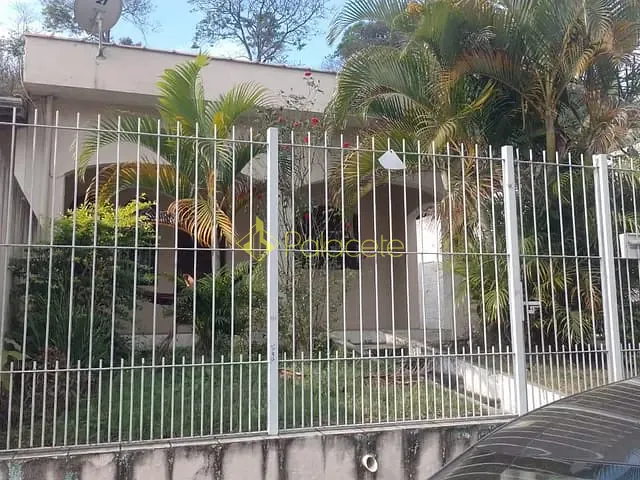 Casa 2 quartos e 1 banheiro, à venda, no bairro São Roque em Aparecida