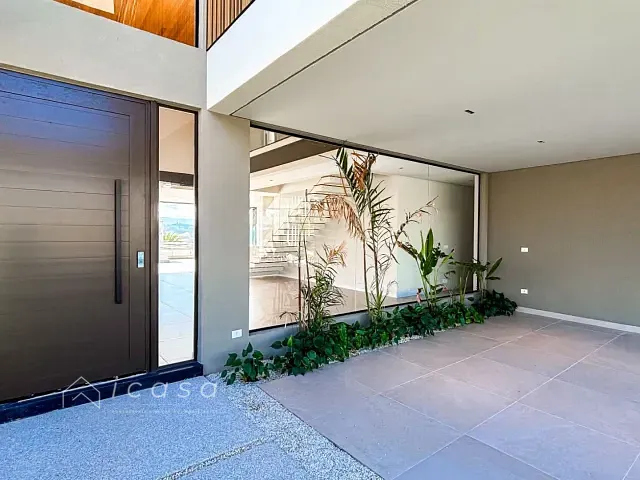 Casa com 485m² 4 quartos e 6 banheiros, à venda, no bairro Condomínio Residencial Alphaville I em São José dos Campos