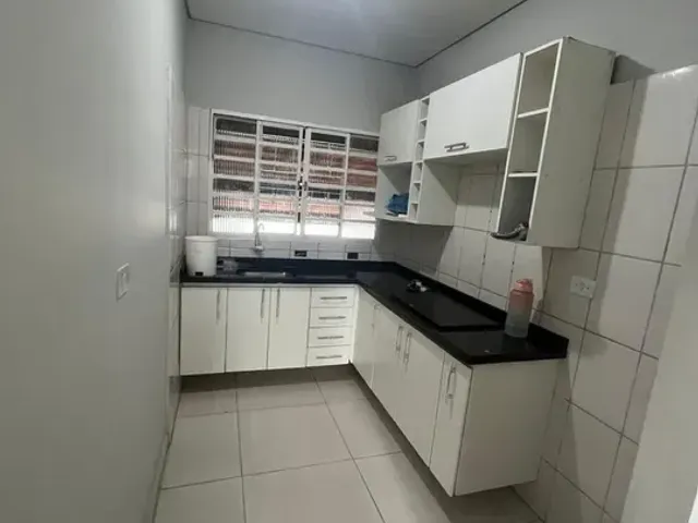 Casa 2 quartos e 1 banheiro, à venda, no bairro Loteamento Parque Piracangaguá em Taubaté